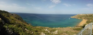 Ramla Bay - het enige echte strand op Gozo. Ramla Bay ligt in het noordoosten.